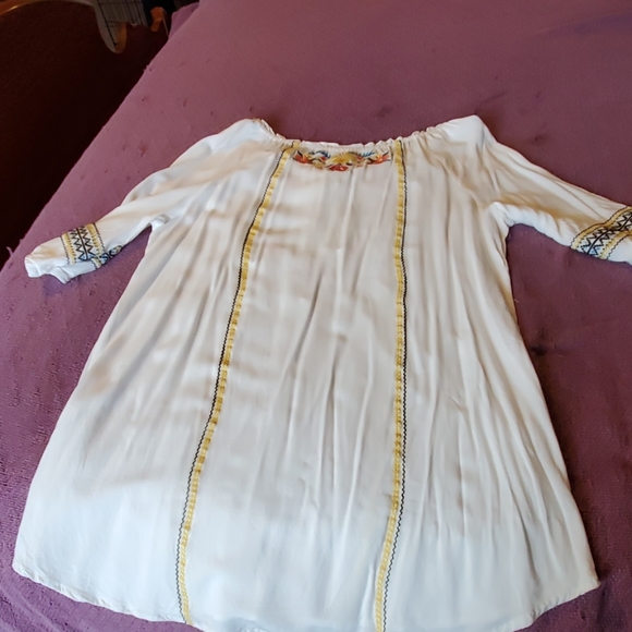 Origami embroidered tunic - Picture 2 of 3